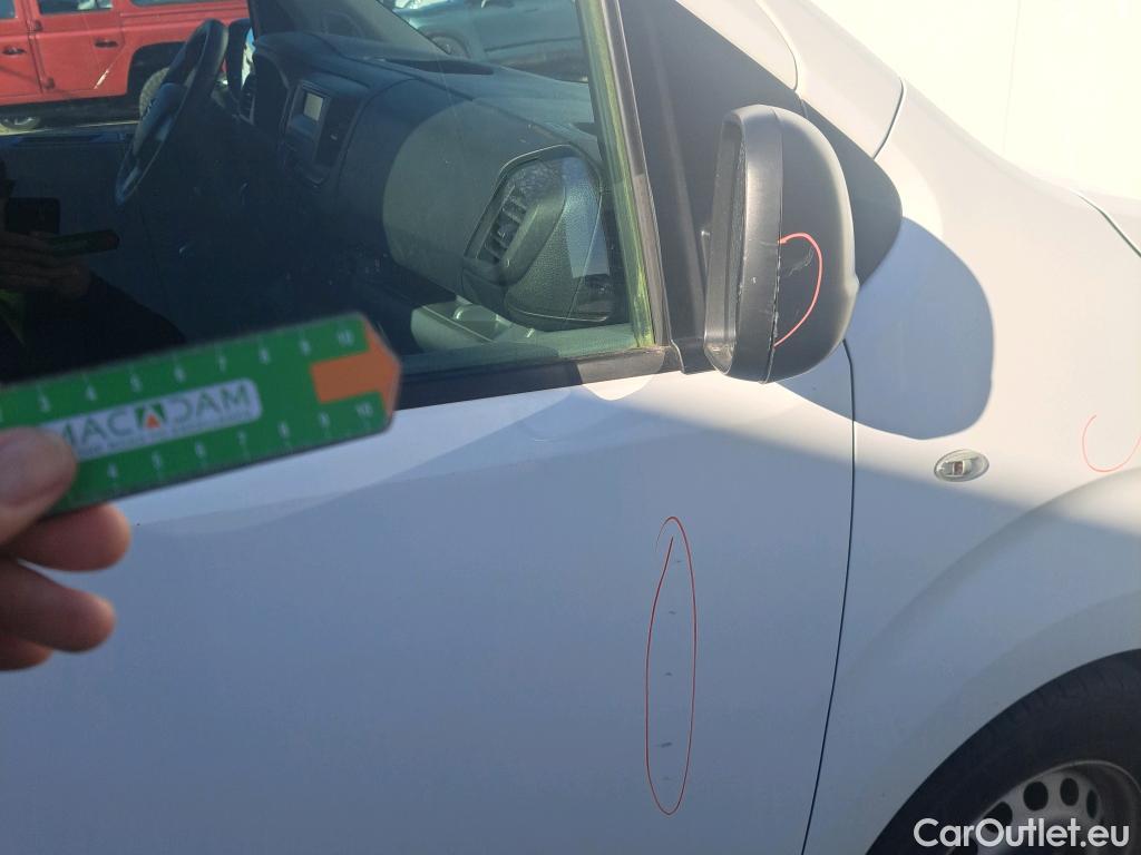  Opel  Vivaro OPEL  / 2019 / 4P / combi 1.5 Diésel 88kW (120CV) M Std Express #62