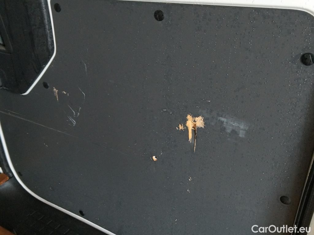  Citroen  Jumpy CITROEN  / 2016 / 4P / furgón Talla M BlueHDi 120 S&S 6v Club (CA) #36