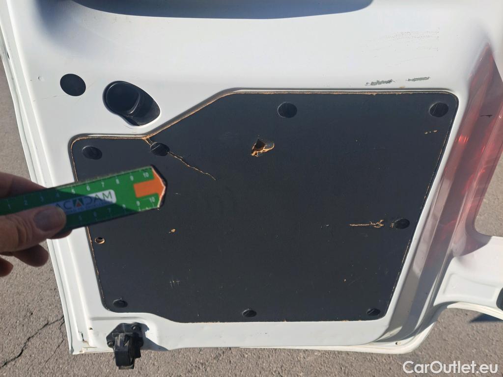  Opel  Vivaro OPEL  / 2019 / 4P / combi 1.5 Diésel 88kW (120CV) M Std Express #29