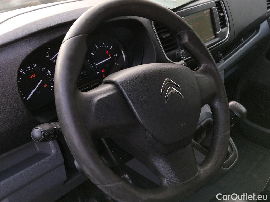  Citroen  Jumpy CITROEN  / 2016 / 4P / furgón Talla M BlueHDi 120 S&S 6v Club (CA) #38