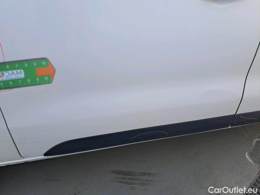  Opel  Vivaro OPEL  / 2019 / 4P / combi 1.5 Diésel 88kW (120CV) M Std Express #52