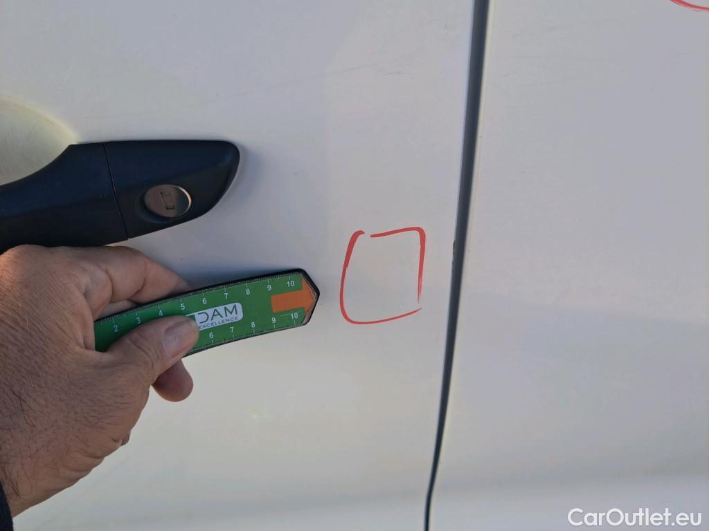  Opel  Vivaro OPEL  / 2019 / 4P / combi 1.5 Diésel 88kW (120CV) M Std Express #66