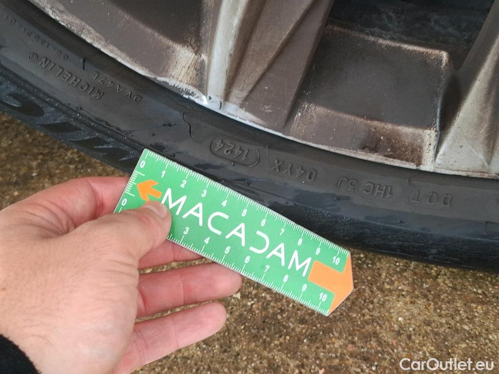  Volkswagen  Tiguan VOLKSWAGEN  Allspace / 2017 / 5P / SUV 2.0 TDI 150 DSG7 Carat #28