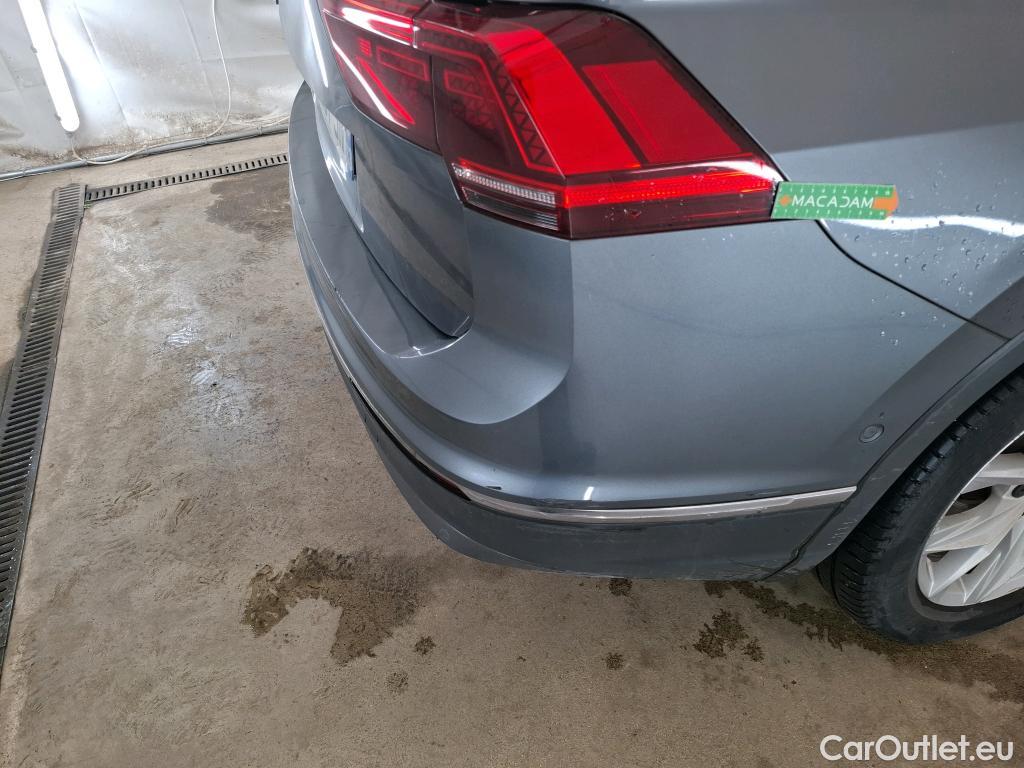  Volkswagen  Tiguan VOLKSWAGEN  Allspace / 2017 / 5P / SUV 2.0 TDI 150 DSG7 Carat #34