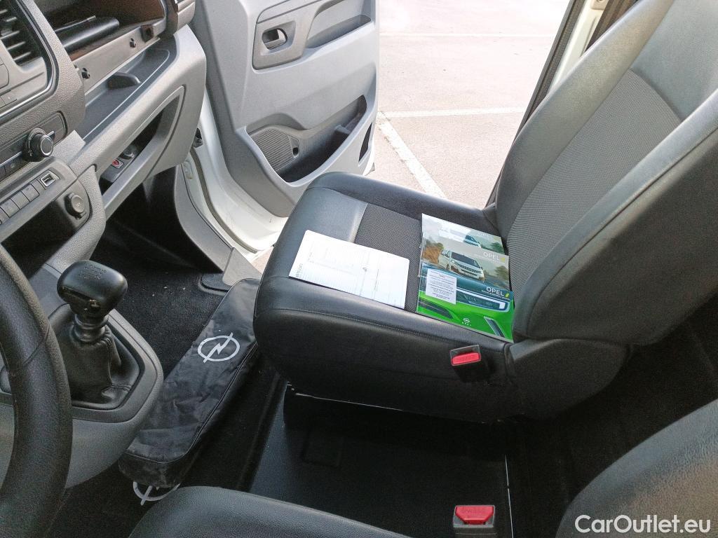  Opel  Vivaro OPEL  / 2019 / 4P / furgón 1.5 Diésel 74kW(100CV)M Std Exp #20