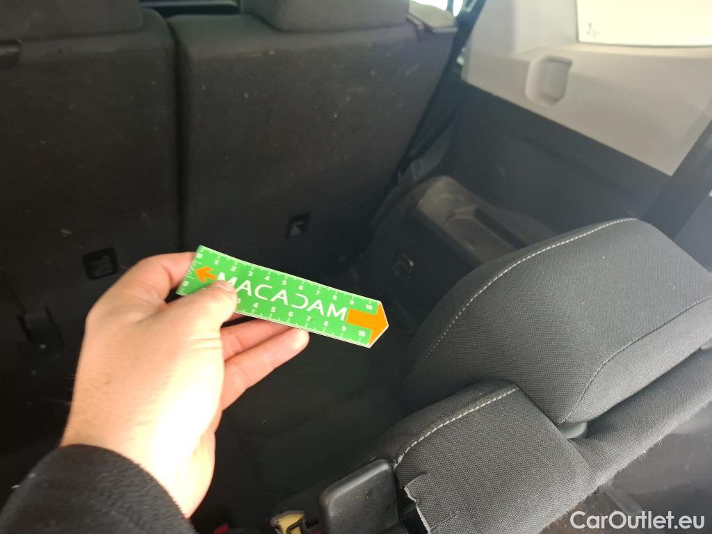  Volkswagen  Tiguan VOLKSWAGEN  Allspace / 2017 / 5P / SUV 2.0 TDI 150 DSG7 Carat #5