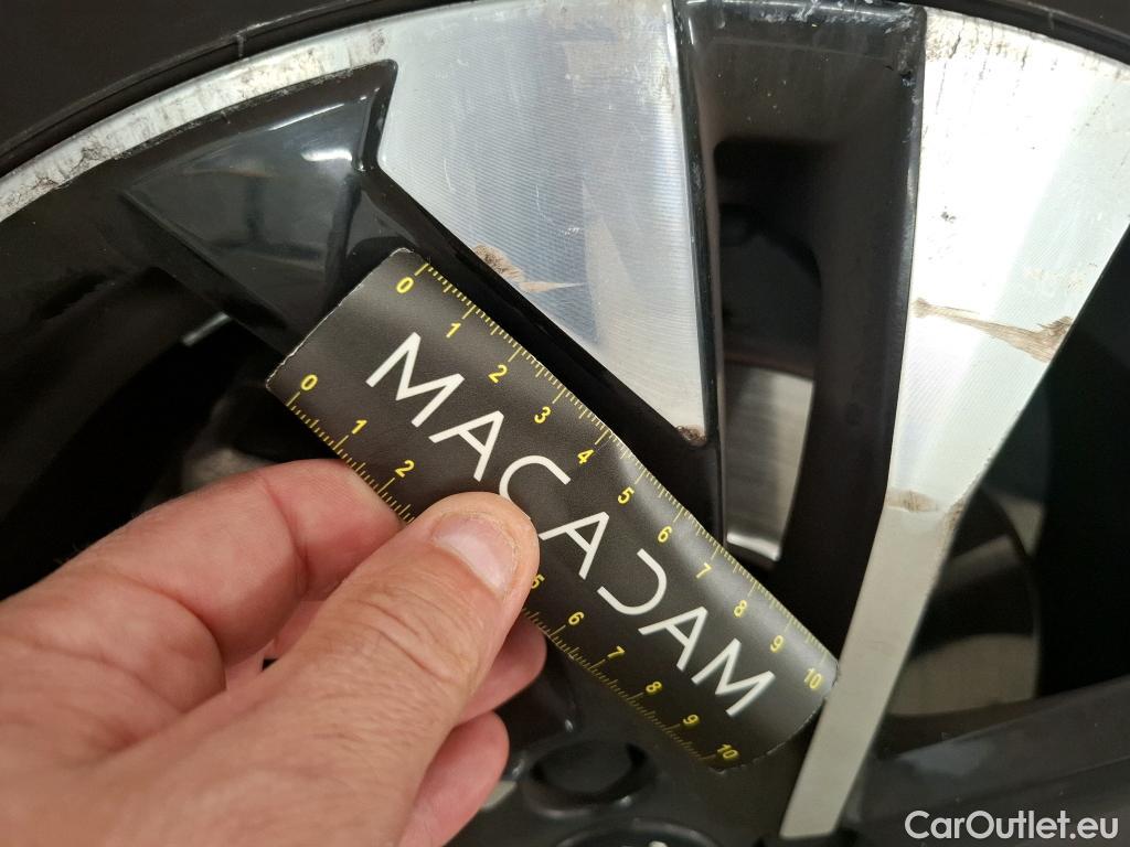  Peugeot  2008  Allure 1.5 HDi 130CV BVA8 E6d #4