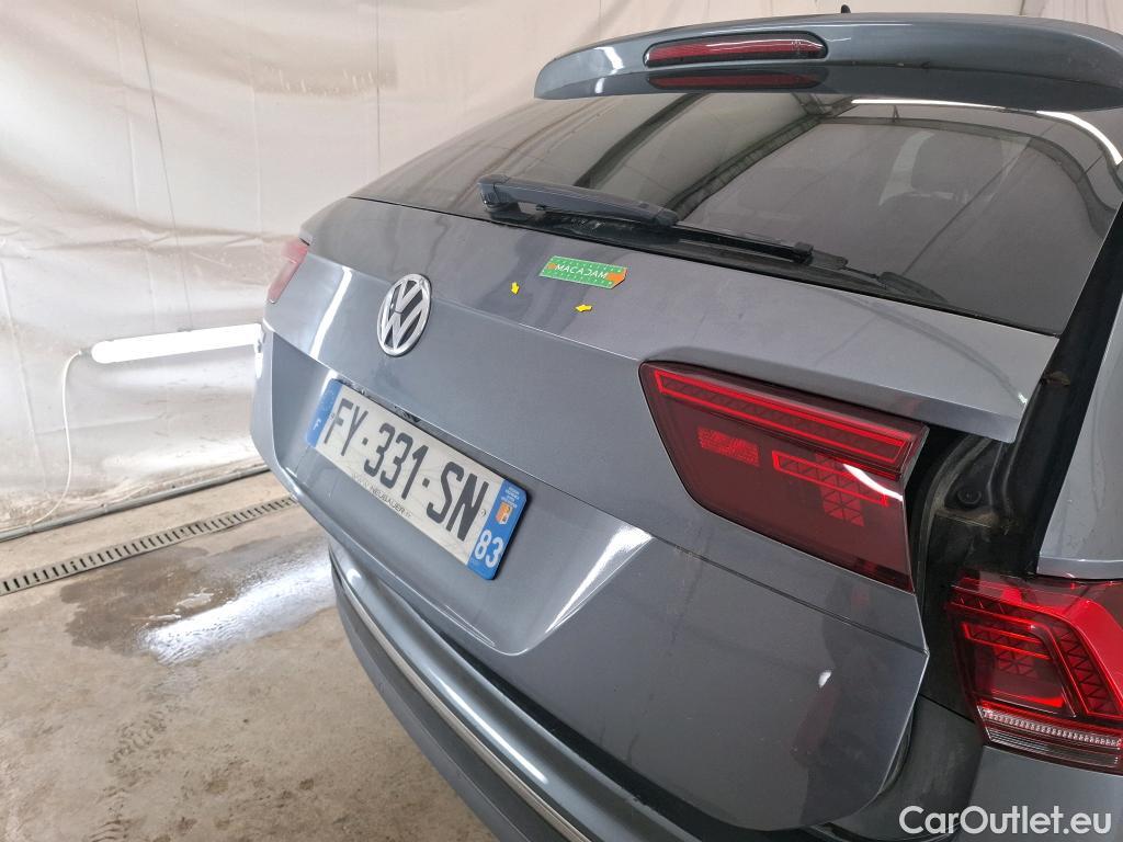  Volkswagen  Tiguan VOLKSWAGEN  Allspace / 2017 / 5P / SUV 2.0 TDI 150 DSG7 Carat #11
