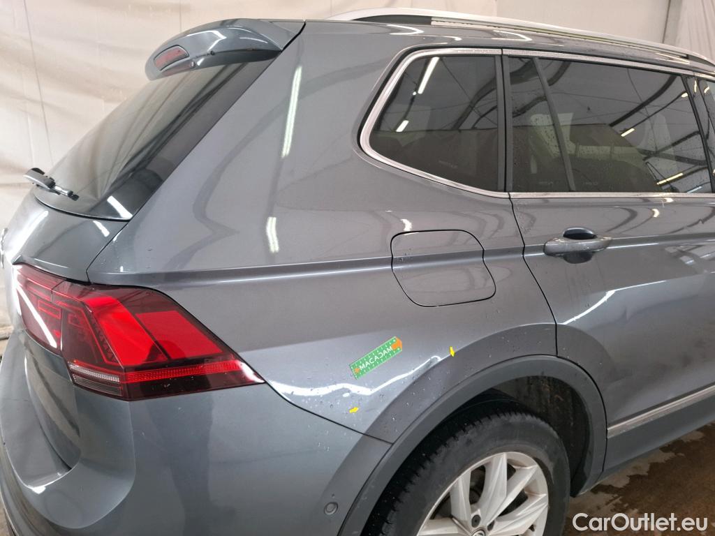  Volkswagen  Tiguan VOLKSWAGEN  Allspace / 2017 / 5P / SUV 2.0 TDI 150 DSG7 Carat #1