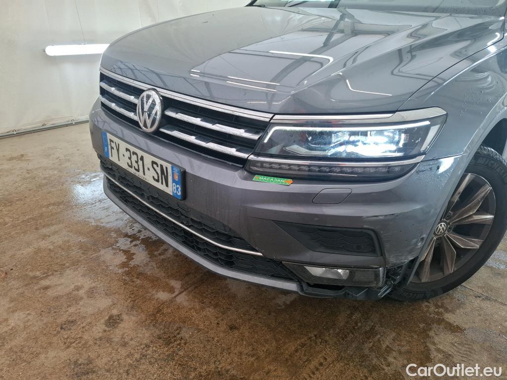  Volkswagen  Tiguan VOLKSWAGEN  Allspace / 2017 / 5P / SUV 2.0 TDI 150 DSG7 Carat #29