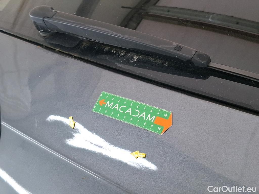  Volkswagen  Tiguan VOLKSWAGEN  Allspace / 2017 / 5P / SUV 2.0 TDI 150 DSG7 Carat #12