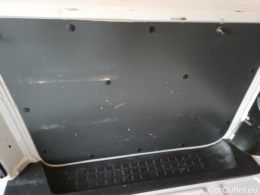  Opel  Vivaro OPEL  / 2019 / 4P / furgón 1.5 Diésel 74kW(100CV)M Std Exp #15