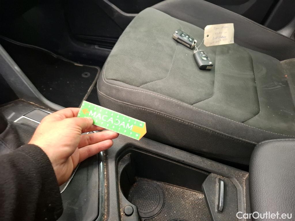  Volkswagen  Tiguan VOLKSWAGEN  Allspace / 2017 / 5P / SUV 2.0 TDI 150 DSG7 Carat #49