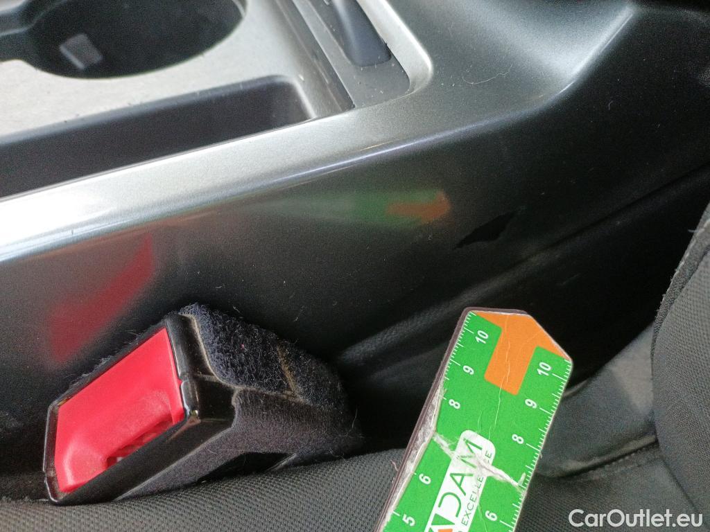  Ford  Kuga FORD  / 2016 / 5P / todoterreno 1.5 EcoBoost 88kW 4x2 Trend+ (CX) #14