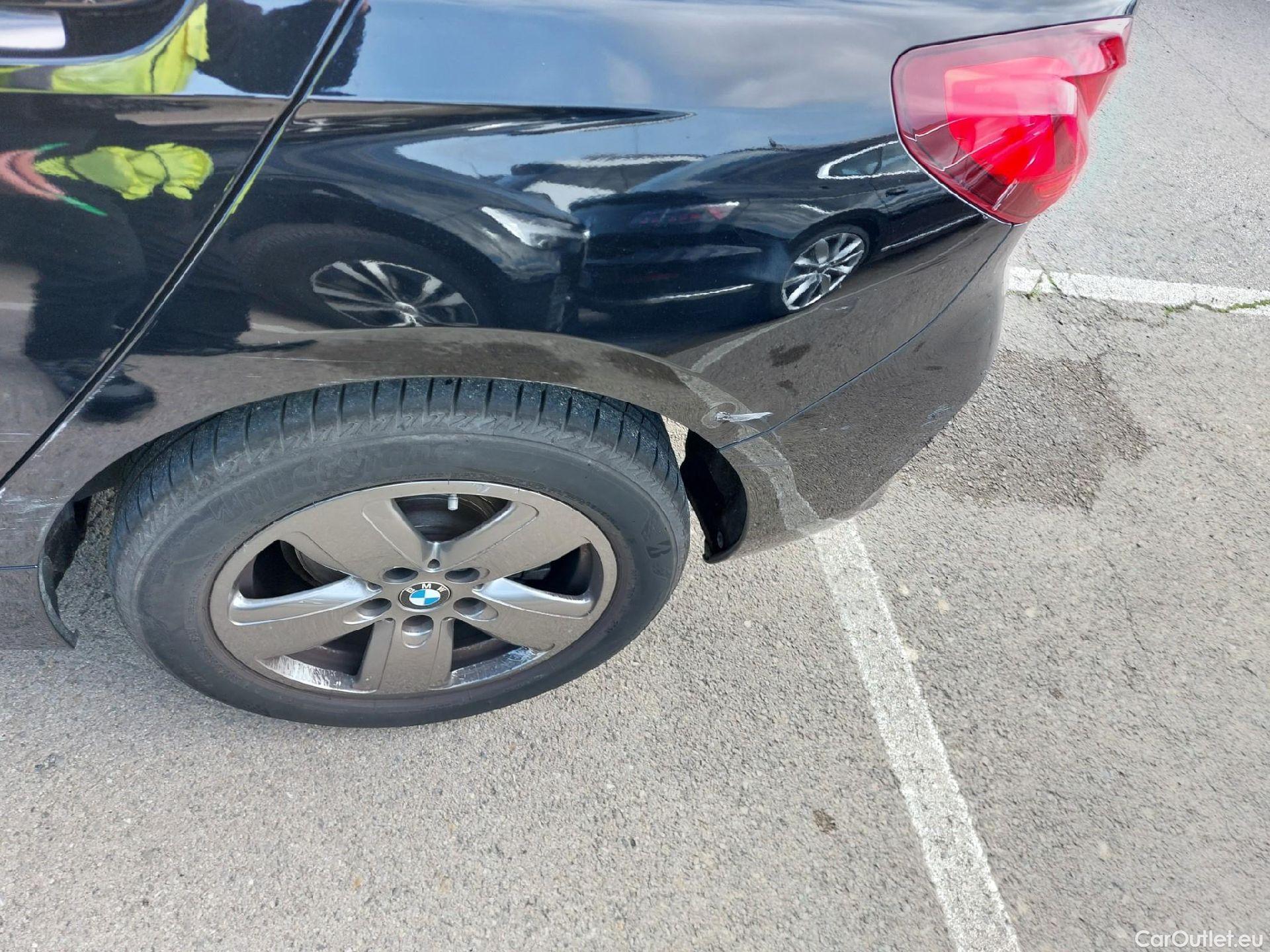  Bmw  Serie 1 BMW  / 2019 / 5P / berlina con portón 118i #17