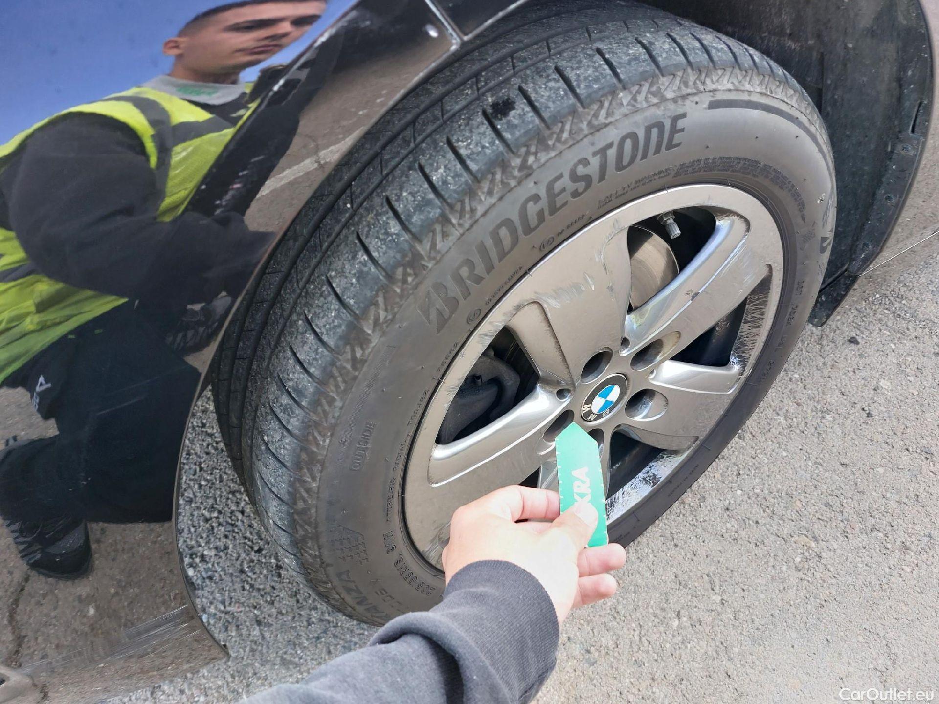  Bmw  Serie 1 BMW  / 2019 / 5P / berlina con portón 118i #6