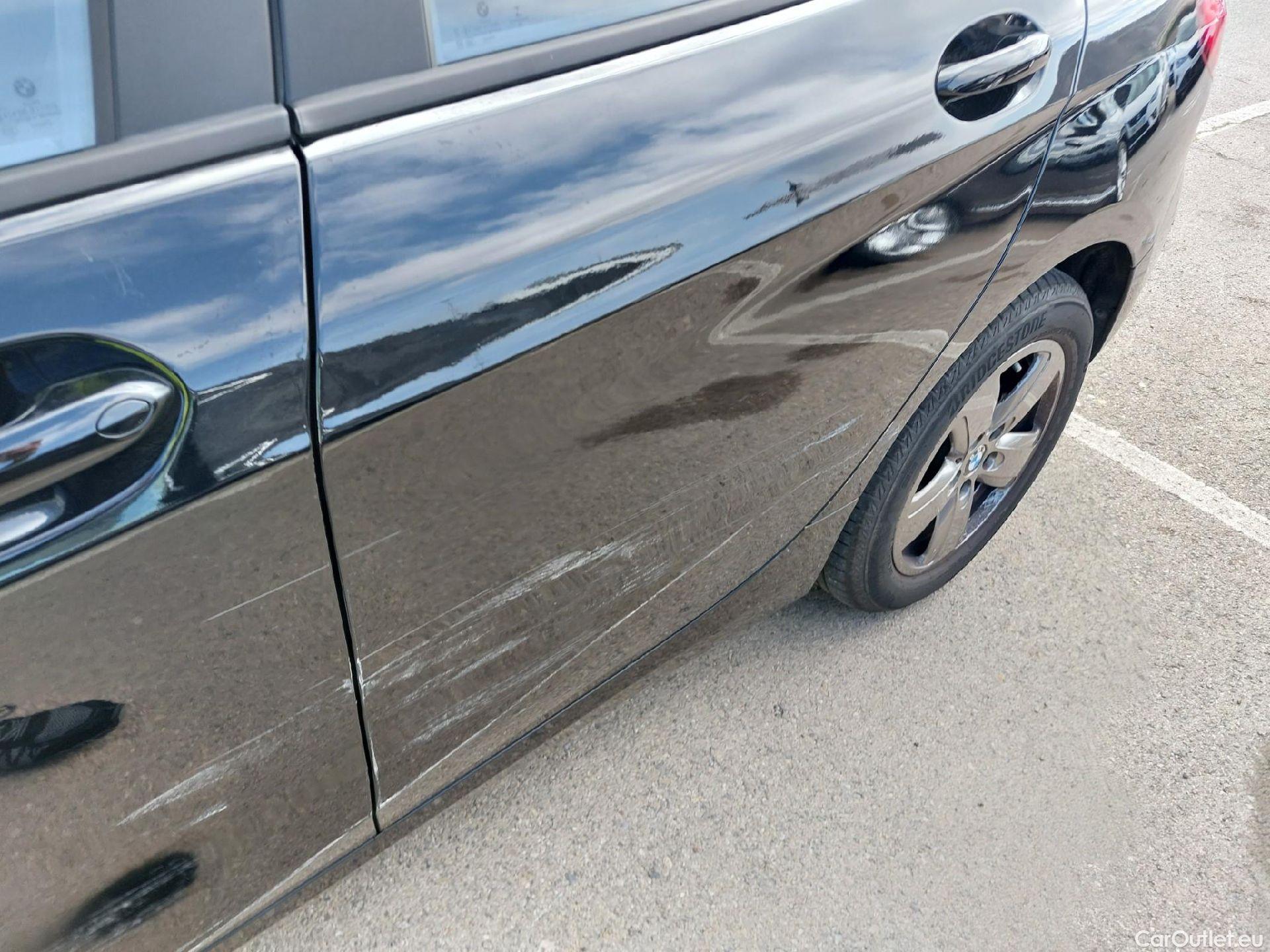  Bmw  Serie 1 BMW  / 2019 / 5P / berlina con portón 118i #13