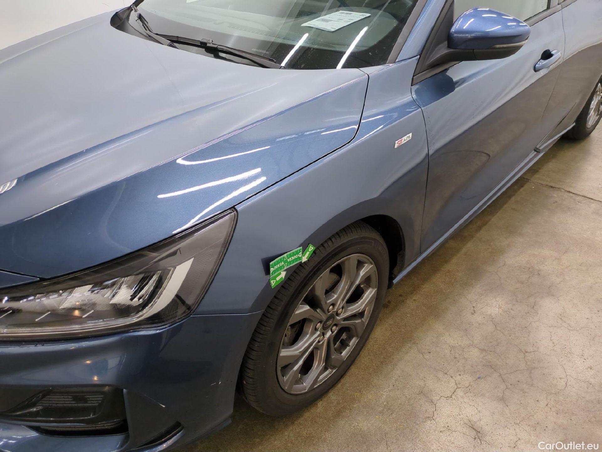  Ford  Focus  Berline ST-Line X 1.0 EcoBoost 125CV BVA7 E6d #14