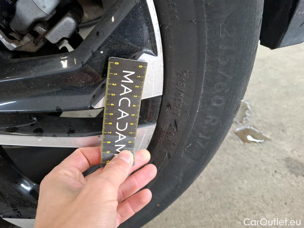  Peugeot  2008  Allure Business 1.2 PureTech 130CV BVA8 E6d #7