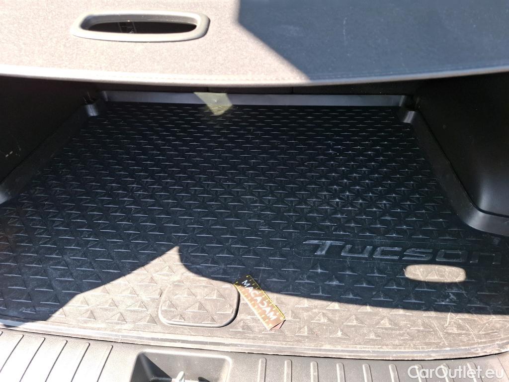  Hyundai  Tucson HYUNDAI  / 2020 / 5P / SUV 1.6 PHEV 265 HTRAC EXECUTIVE 4WD AUTO #3