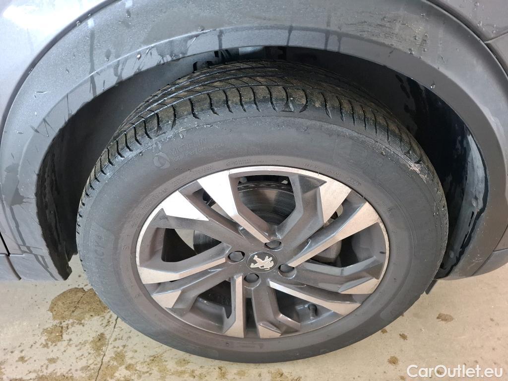  Peugeot  2008  Allure Business 1.2 PureTech 130CV BVA8 E6d #1