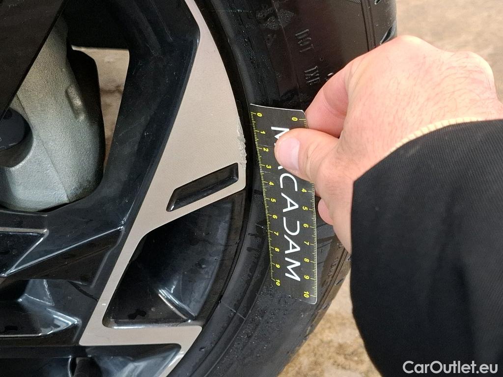  KIA  Sportage KIA  / 2021 / 5P / SUV 1.6 T-GDI 265 PHEV AUTO 4WD GT-L PREM BU #10