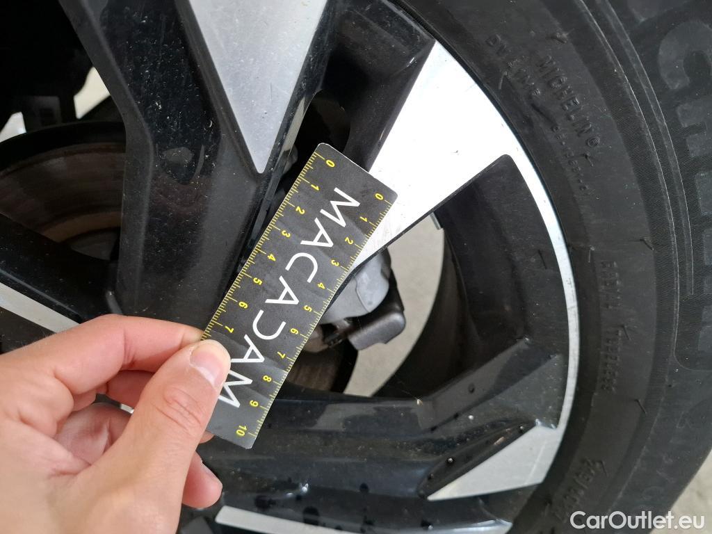  Peugeot  2008  Allure Business 1.2 PureTech 130CV BVA8 E6d #10