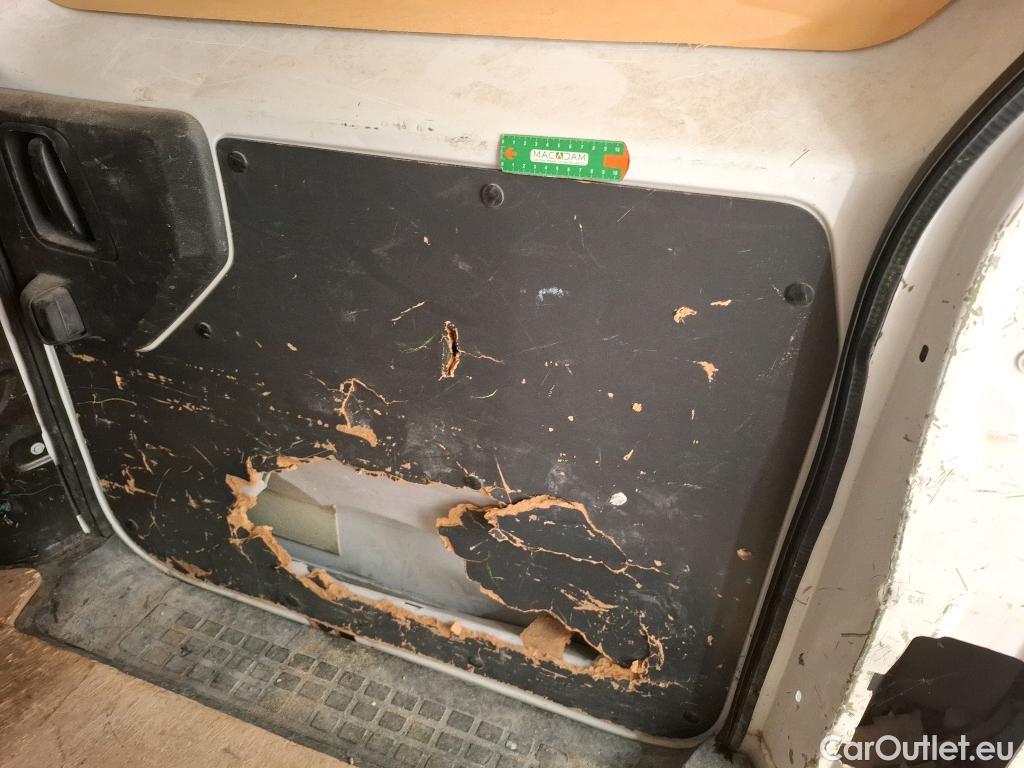  Citroen  Jumpy  Fourgon Club M 2.0 BlueHDi 120CV BVM6 E6dT #33