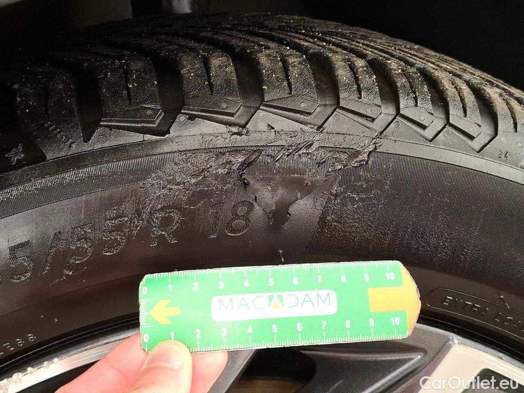  Hyundai  Tucson HYUNDAI  / 2020 / 5P / SUV 1.6 CRDI 136 DCT-7 HYBRID 48V CREATIVE #2