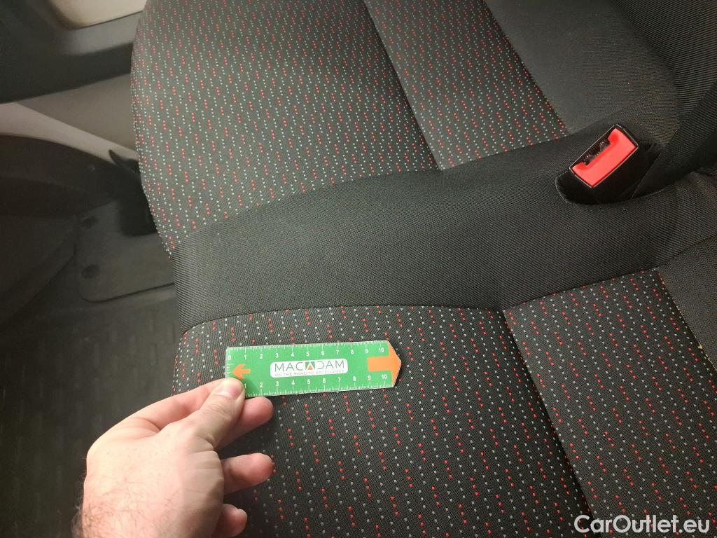  Peugeot  Boxer PEUGEOT  4p Combi BLUEHDI 130 S&S 333 L2H2 ACTIVE #21