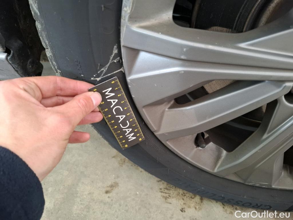  Peugeot  508 PEUGEOT  / 2018 / 5P / Berline HYBRID 225 E-EAT8 ALLURE BUSINESS #37