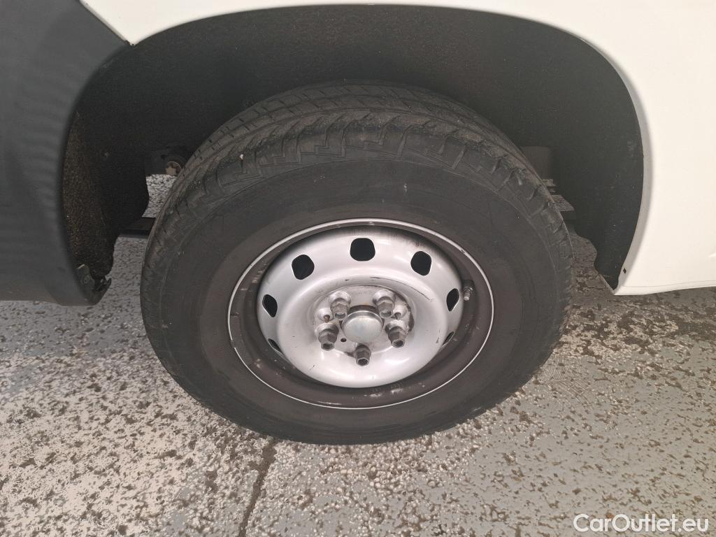  Peugeot  Boxer PEUGEOT  4p Combi BLUEHDI 130 S&S 333 L2H2 ACTIVE #25