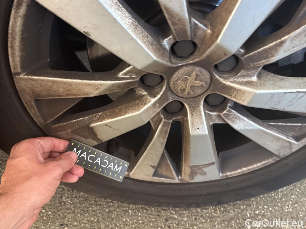  Peugeot  5008  Active Business 1.2 PureTech 130CV BVA8 E6d #3