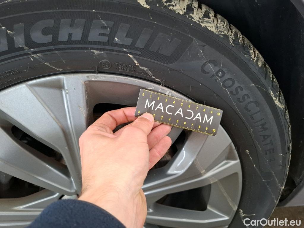  Peugeot  508 PEUGEOT  / 2018 / 5P / Berline HYBRID 225 E-EAT8 ALLURE BUSINESS #28