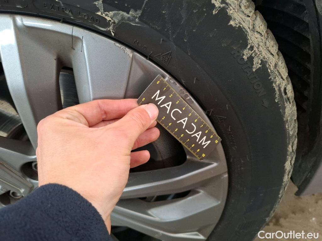  Peugeot  508 PEUGEOT  / 2018 / 5P / Berline HYBRID 225 E-EAT8 ALLURE BUSINESS #33