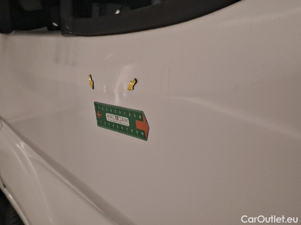  Peugeot  Boxer PEUGEOT  4p Combi BLUEHDI 130 S&S 333 L2H2 ACTIVE #17