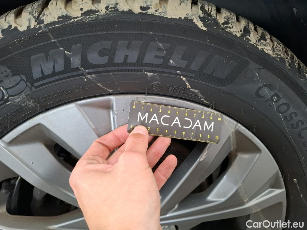  Peugeot  508 PEUGEOT  / 2018 / 5P / Berline HYBRID 225 E-EAT8 ALLURE BUSINESS #29