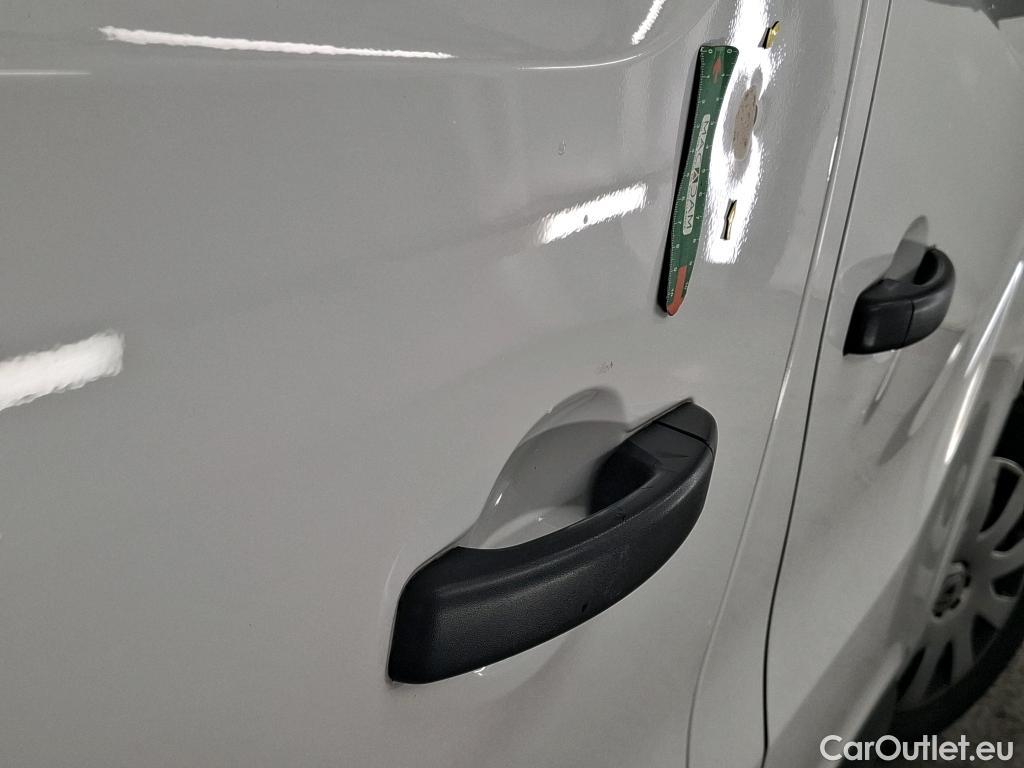  Renault  Trafic RENAULT  / 2019 / 4P / Fourgon tole NV FG GCF L1H1 1200 dCi 120 S&S #6