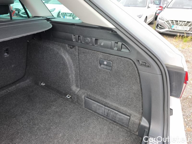  Skoda  Superb  Combi (3V5)(2015) Su.C.2.0TDI 147 4x4 Style Aut #23