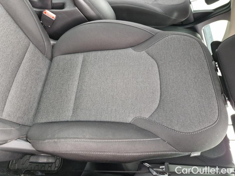  Hyundai  i30   cw (PD)(2017->)  kom.1.5T-GDI Smart 5d #20