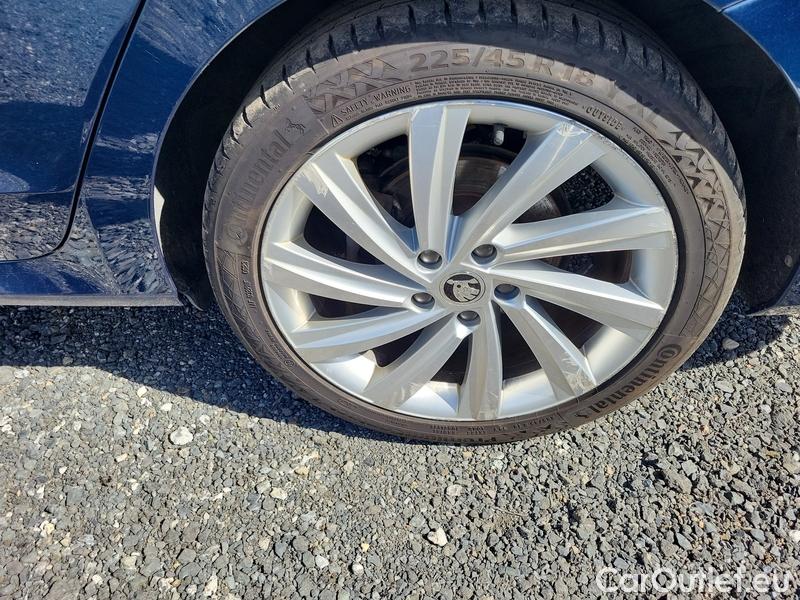  Skoda  Octavia  Combi (NX3)(2020) Oct.Com.1.4TSI 150 Style AT #12