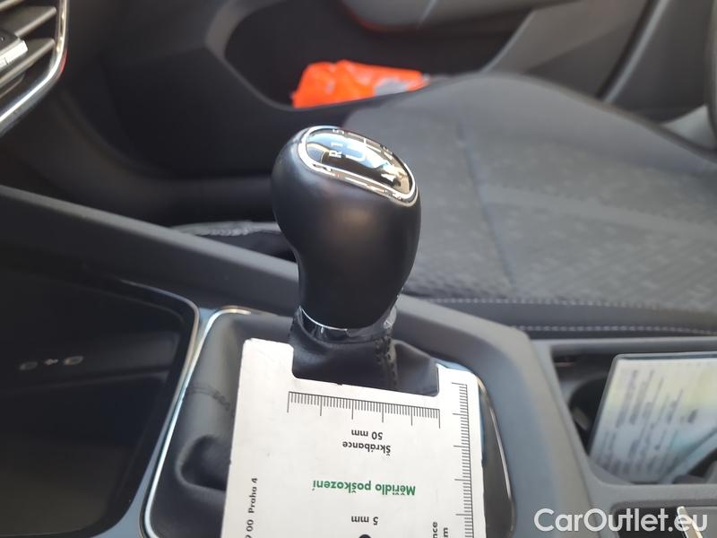  Skoda  Octavia  Lim. (NX3)(2020) Oct.2.0TDI 110 Style 5d #9