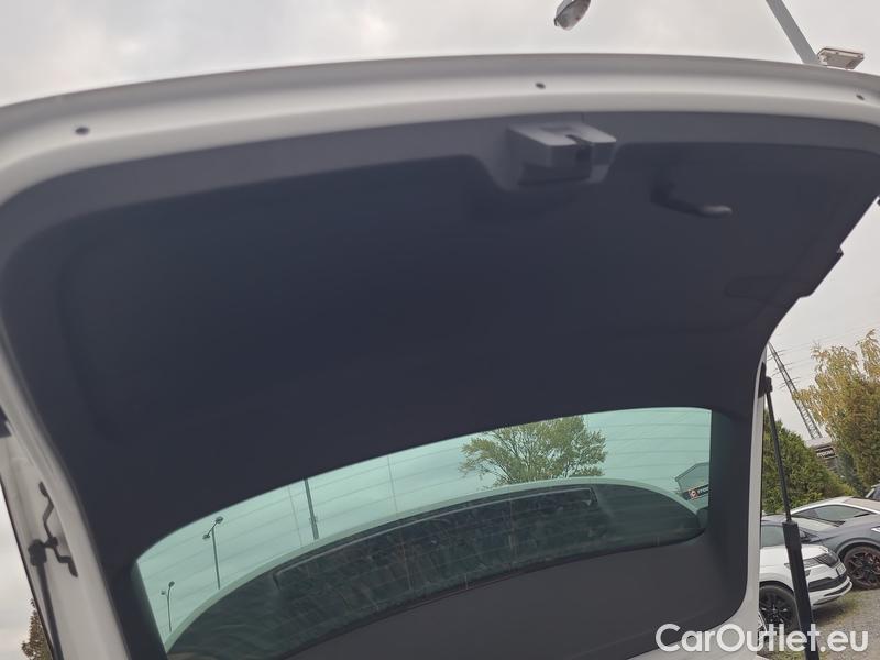  Skoda  Octavia  Combi (NX3)(2020) Oct.Combi 2.0TDI 85 Style #4