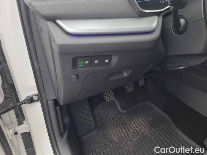  Skoda  Octavia  Combi (NX3)(2020) Oct.Combi 2.0TDI 85 Style #10