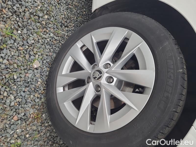  Skoda  Octavia  Combi (NX3)(2020) Oct.Combi 2.0TDI 85 Style #3