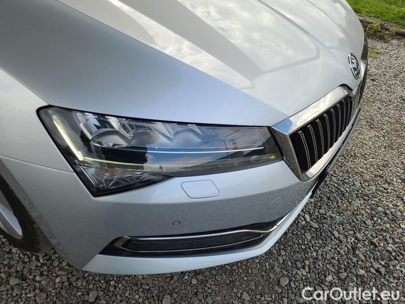  Skoda  Superb  Combi (3T5)(2010) Su.C.2.0TDI 147 4x4 Style Aut #12