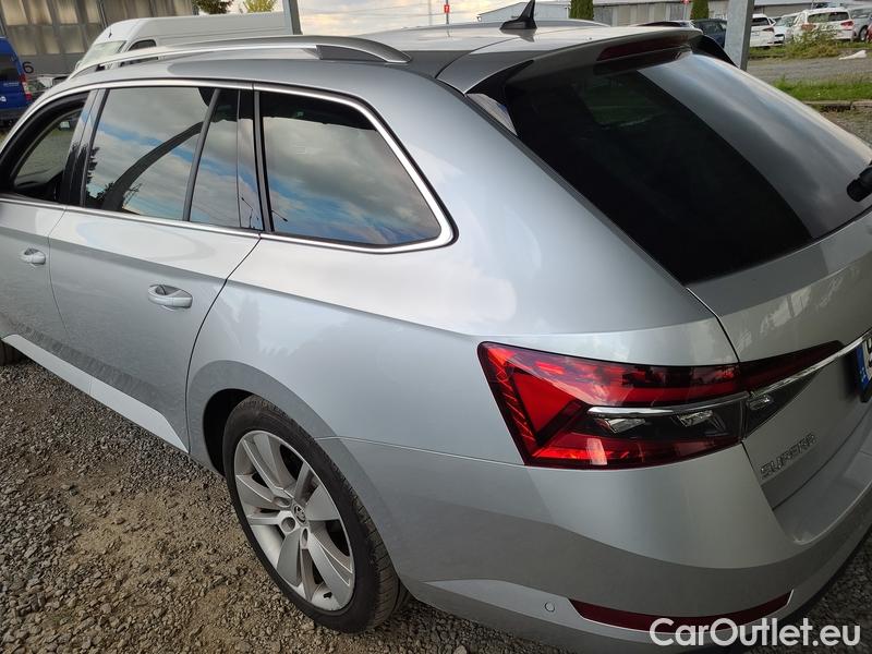  Skoda  Superb  Combi (3T5)(2010) Su.C.2.0TDI 147 4x4 Style Aut #15