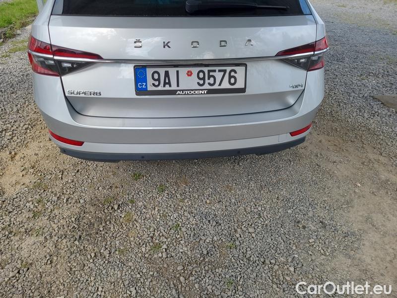  Skoda  Superb  Combi (3T5)(2010) Su.C.2.0TDI 147 4x4 Style Aut #8