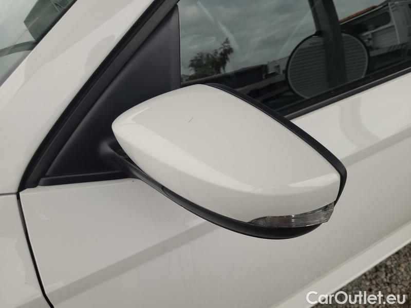  Skoda  Fabia  Combi (2015)  Com 1.0TSI 81 Style #25