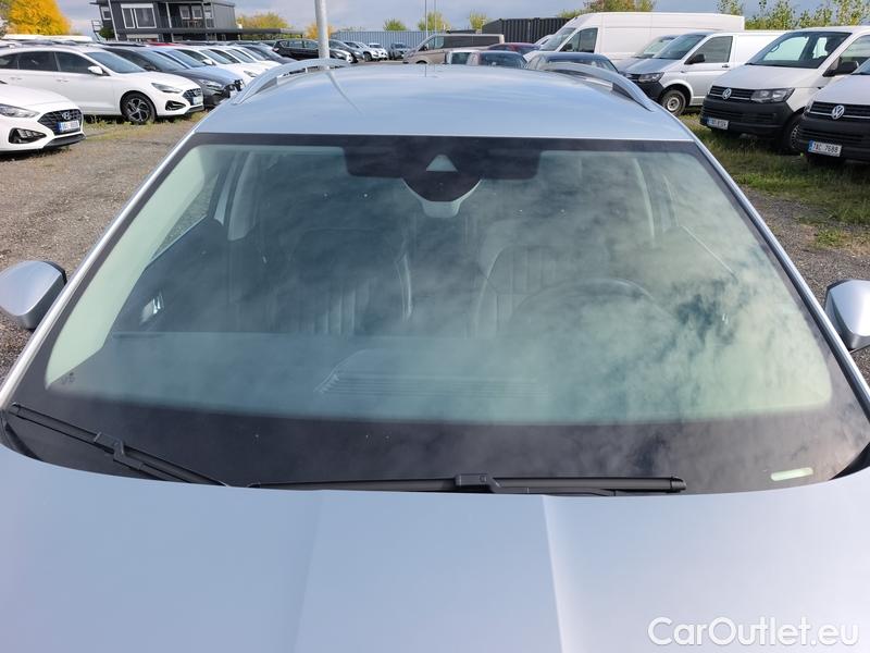  Skoda  Superb  Combi (3V5)(2015) Su.C.2.0TDI 147 4x4 Style Aut #1